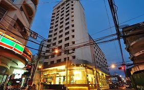 โรงแรม เมย์ฟลาวเวอร์ แกรนด์